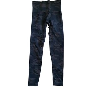 Spanx Look‎ at Me Now Camo High Waisted Seamless Leggings Size Small